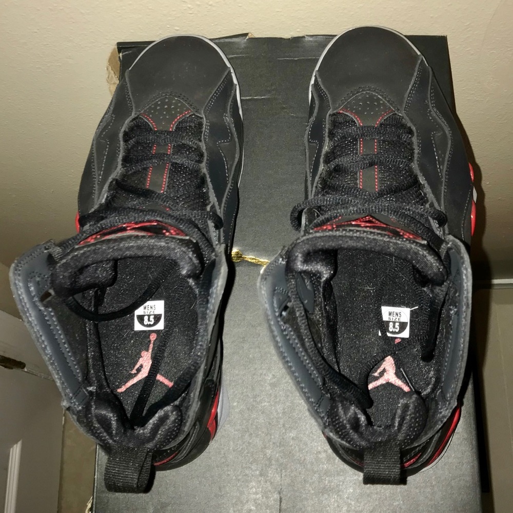 Jordan True Flight, Men’s 8.5, Black/Red/Gray Excellent Condition - Picture 4 of 8